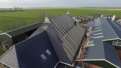 bouwbedrijf-drost-en-de-wollf-renovatie-boerderij-dak-01